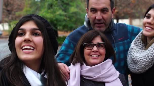 Family taking a selfie — Stock Video