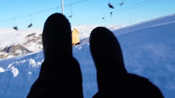 Deportes divertidos en la nieve en Farellones, Chile — Vídeos de Stock