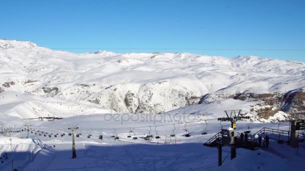 Farellones skistation in Chili — Stockvideo