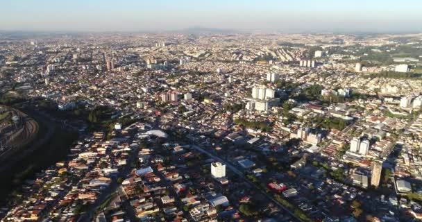 Vista aérea del distrito de Itaquera en Sao Paulo, Brasil — Vídeo de stock