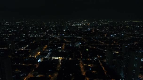 Luchtfoto uitzicht van Sao Paulo stad 's nachts, Brazilië — Stockvideo
