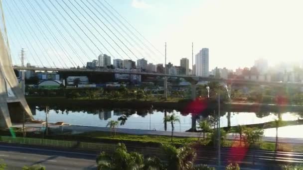 Pôr do sol na Ponte Estaiada em São Paulo, Brasil — Vídeo de Stock