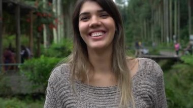Jardim Botanico - Botanik Bahçesi - Sao Paulo, Brezilya Brezilyalı kadın portresi