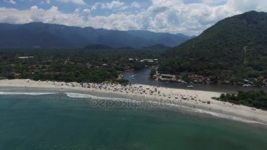 Barra havadan görünümü yapmak Una Beach, Sao Paulo, Brezilya