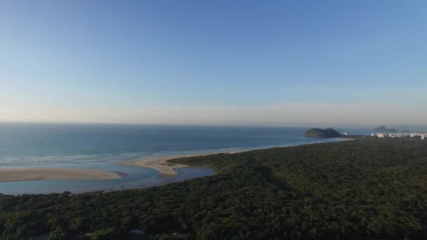 Flygfoto över Sao Sebastiao kusten, Sao Paulo, Brasilien — Stockvideo