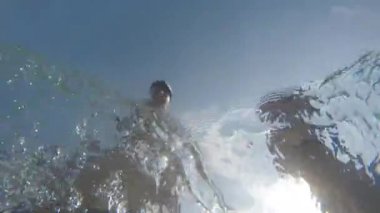 Çift bir selfie alarak ve having fun Beach Brezilya