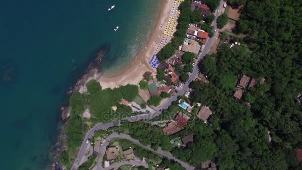 Top View of Praia do Curral em Ilhabela, São Paulo, Brasil — Vídeo de Stock