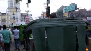 Varanasi, Hindistan - Kasım 2016 yaklaşık: Varanasi sokakları, Hindistan