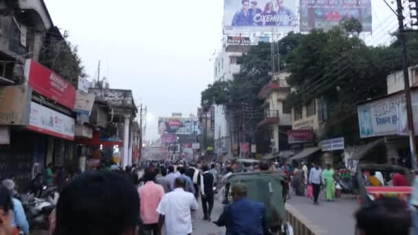 VARANASI, INDIA - CIRCA NOVEMBER 2016: Varanasi Streets, India — Stock Video