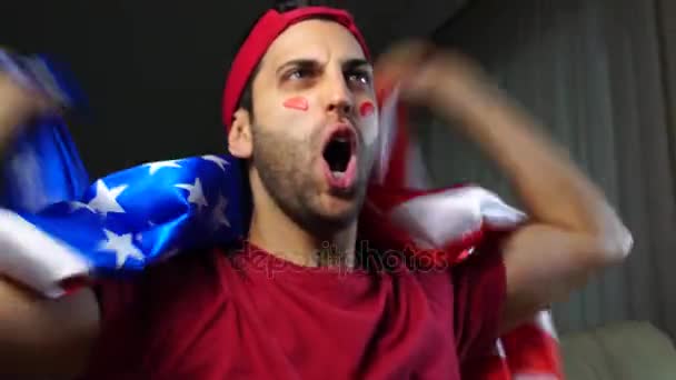 Americano Guy sventola bandiera USA — Video Stock