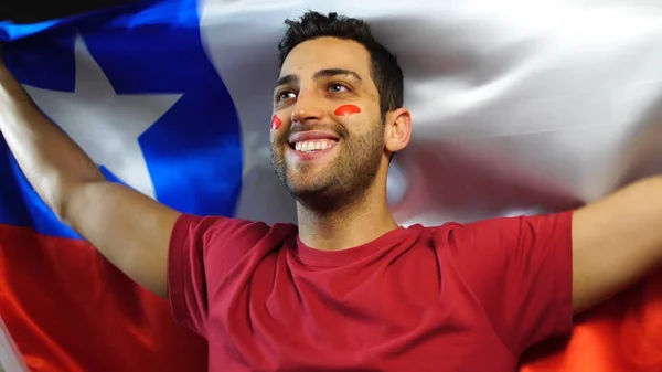 Χιλής τύπος γιορτάζει με σημαία της Χιλής — Φωτογραφία Αρχείου