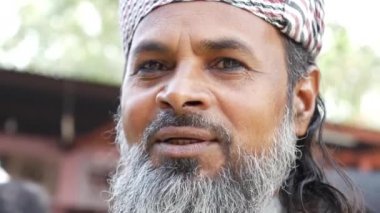 Müslüman adam yakın çekim