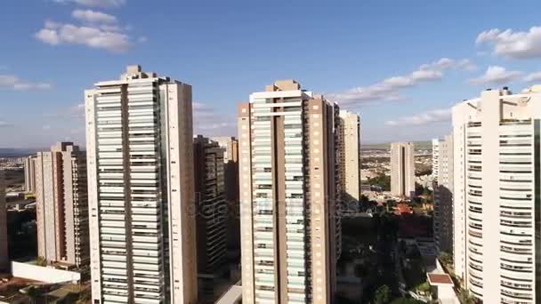 Luchtfoto uitzicht van Ribeirao Preto stad in Sao Paulo, Brazilië — Stockvideo