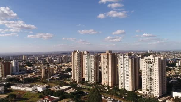 Luchtfoto uitzicht van Ribeirao Preto stad in Sao Paulo, Brazilië — Stockvideo