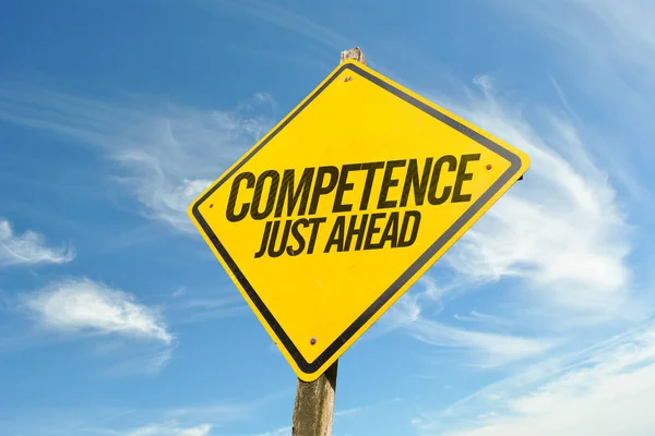 Competence Just Ahead em uma imagem conceitual — Fotografia de Stock