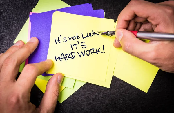 La sua non fortuna, il suo duro lavoro su un'immagine concettuale — Foto Stock