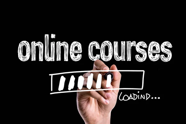 Online kurslar bir kavram görüntü üzerinde yükleme — Stok fotoğraf
