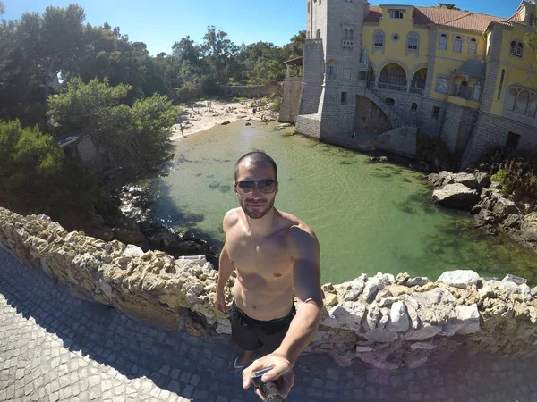 Adam bir Selfie alarak Cascais, Portekiz