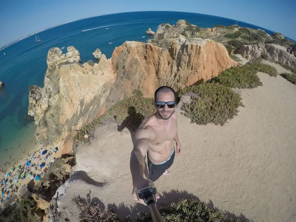 Algarve Beach, Portekiz'de bir Selfie alarak adam