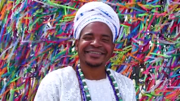 Portrait of Candomble priest Man at Bonfim Church in Salvador, Bahia, Brazil — Stock Video
