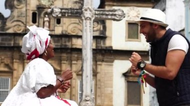 Baiana ile - Salvador, Bahia, Brezilya Brezilyalı kadın dans