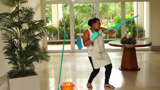 Funny Housekeeper Dancing Having Fun Broom — Stok Video