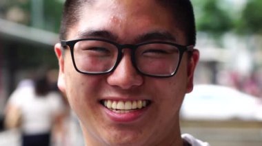 Genç Asyalı çocuk portresi