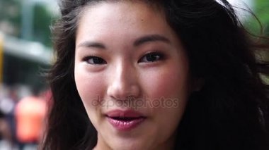 Retrato de joven asiática