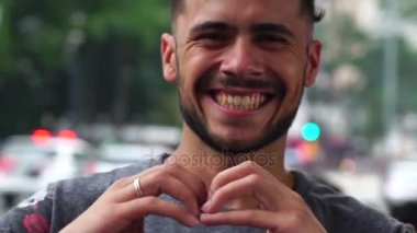 Gay adam el kalp yapma