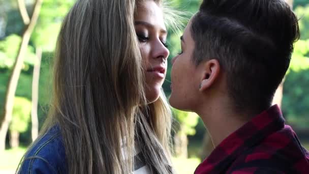Pareja Lesbianas Sexy Besar Video De Stock Pareja Lesbianas Sexy Besar Video De Stock