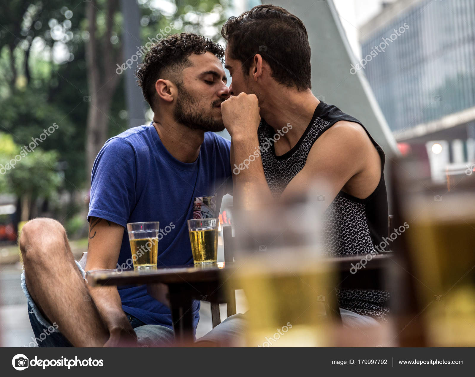 γκέι dating σοβαρή σχέση