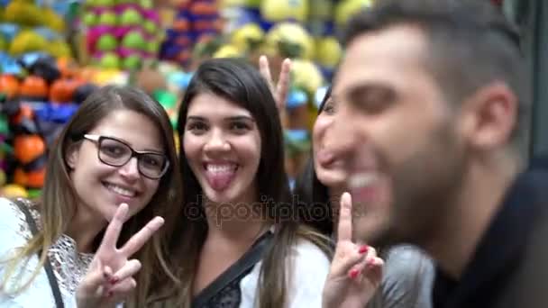 Friends Taking Selfie Mobile Municipal Market Sao Paulo Brazil — Stock Video