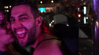 Bir Selfie bir kostüm partisi çekici çift