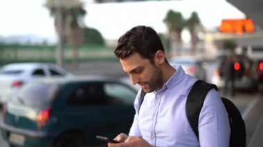 Adam mobil Havaalanı'nda