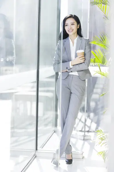 Chinese Businesswoman Holding Cup Coffee Work — Stock Photo, Image