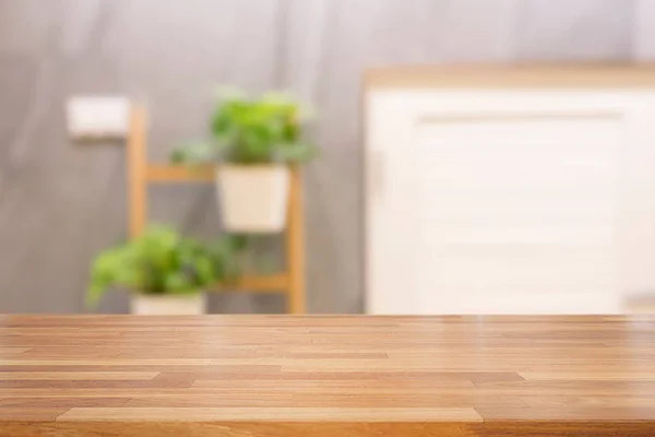 Vyprázdněte Dřevěný Stůl Obývací Pokoj Pozadí Připravené Montáži Výrobku — Stock fotografie