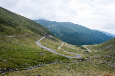 Karpat Dağları savaş yol transfagarasan için göster