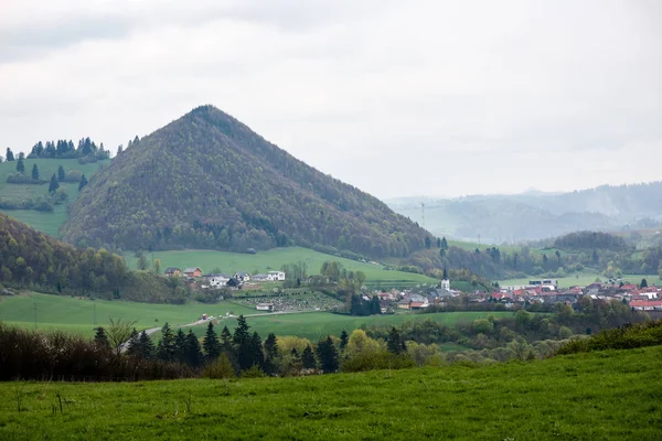 Kis város távlati — Stock Fotó