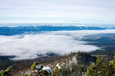 Karpat Dağları kış karda