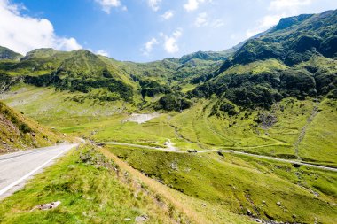 Yazın Karpat Dağları