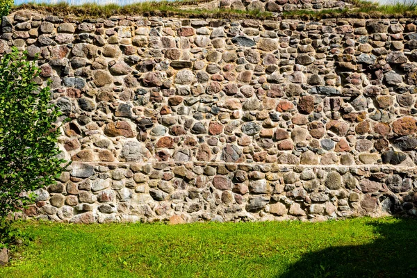 Ősi kő-tégla fal — Stock Fotó