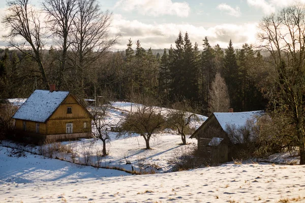 Scena rurală înghețată în timpul iernii — Fotografie, imagine de stoc