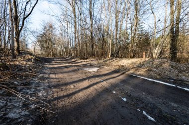 durumu kötü köy yolunda
