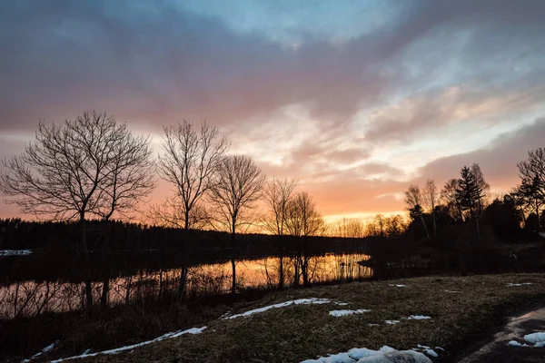 Solnedgång över floden Daugava — Stockfoto