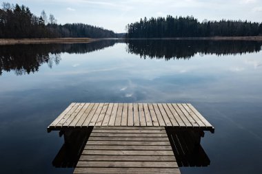 boardwalk Gölü bulutlarda yansıması