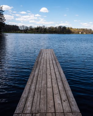 boardwalk Gölü bulutlarda yansıması