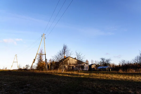 Вид маленького деревенского городка Латвиа — стоковое фото