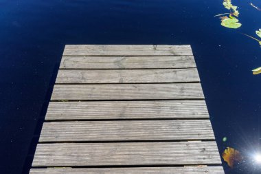 boardwalk Gölü bulutlarda yansıması