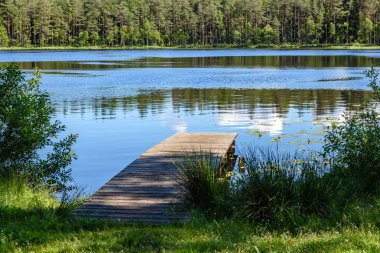 boardwalk Gölü bulutlarda yansıması