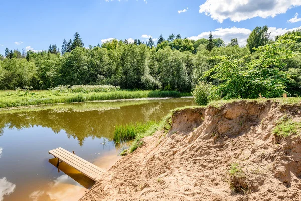 boardwalk Gölü bulutlarda yansıması